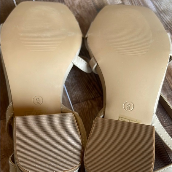 Journee Collection Cream Strappy Sandals - Picture 8 of 8
